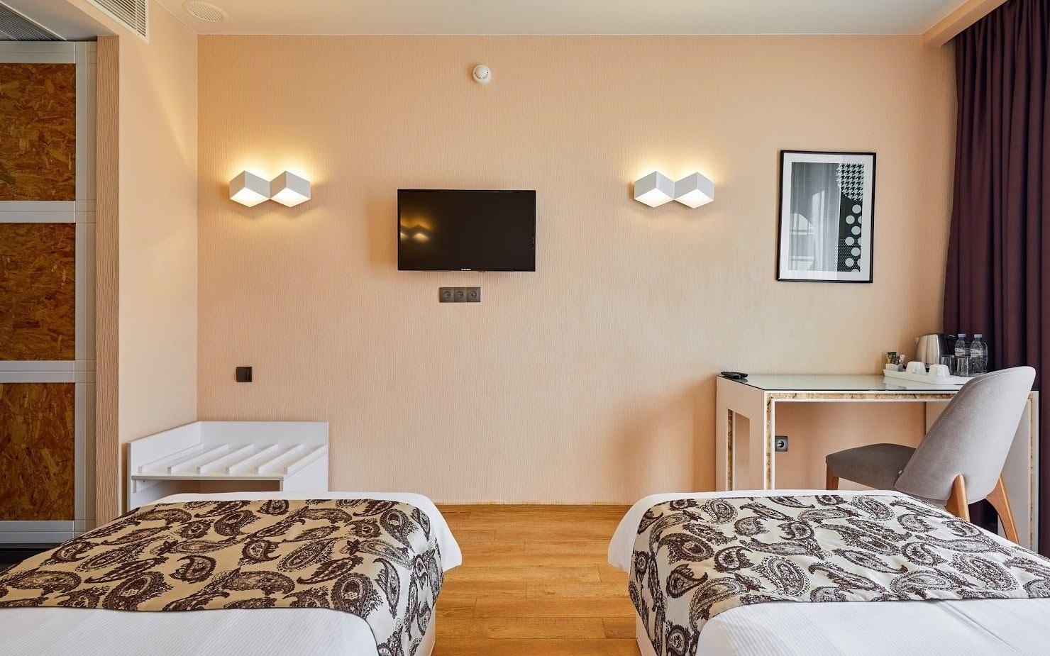Iveria Inn Hotel Tbilisi Exterior foto