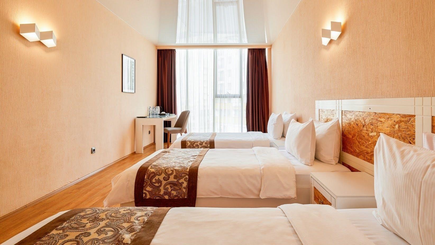 Iveria Inn Hotel Tbilisi Exterior foto