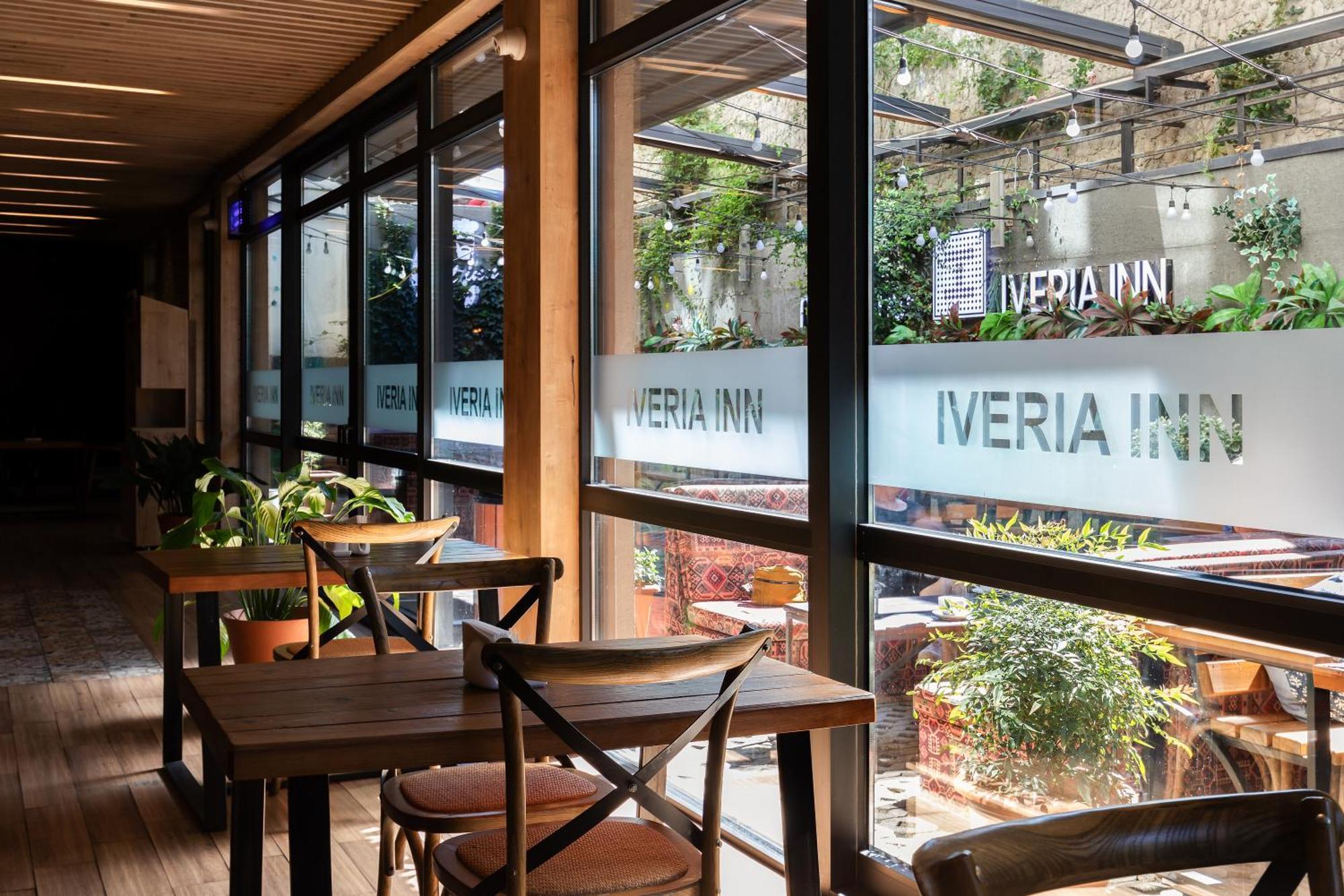 Iveria Inn Hotel Tbilisi Exterior foto
