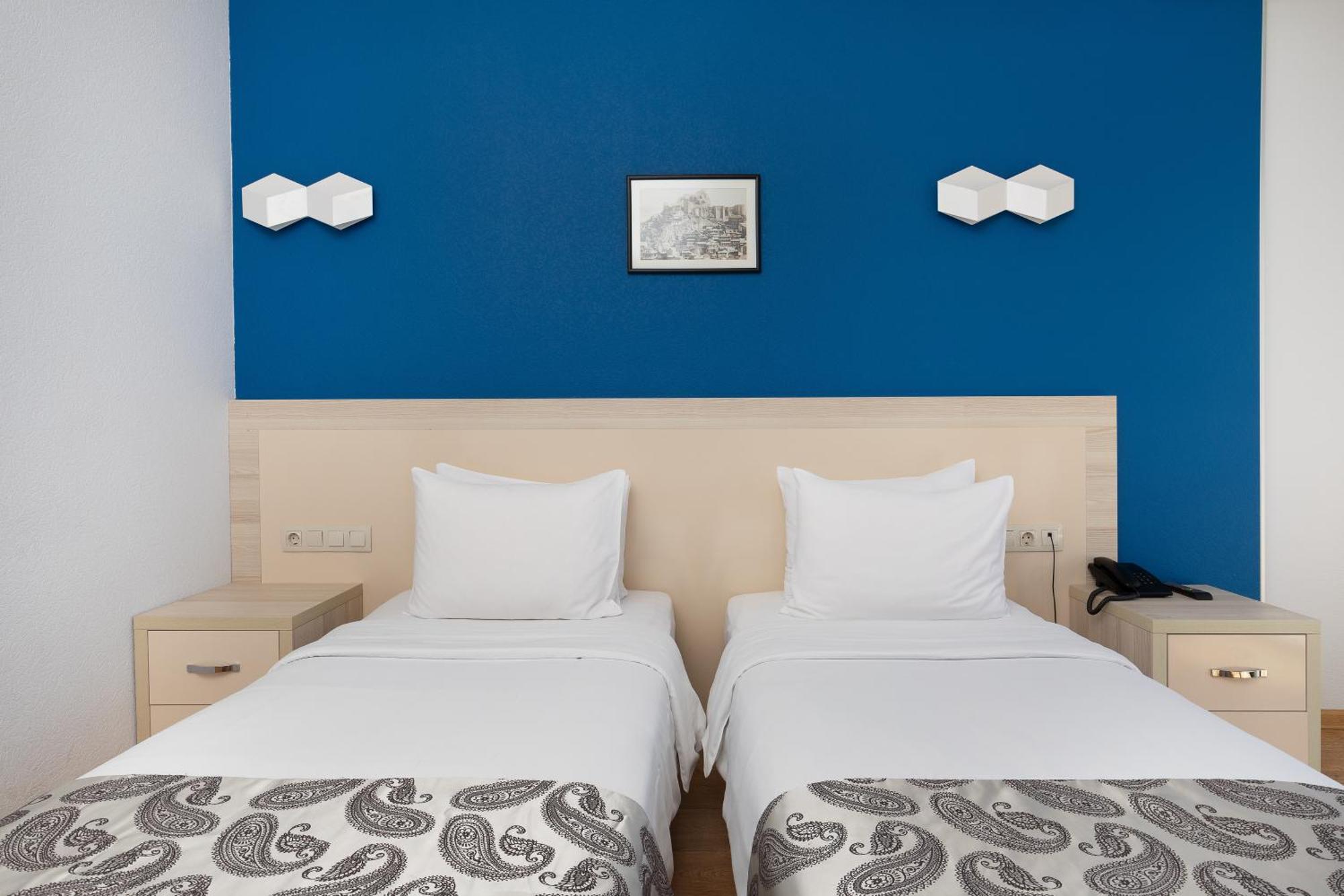 Iveria Inn Hotel Tbilisi Quarto foto